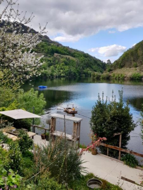 TU REFUGIO RIBEIRA SACRA consulta descripción anfitrión